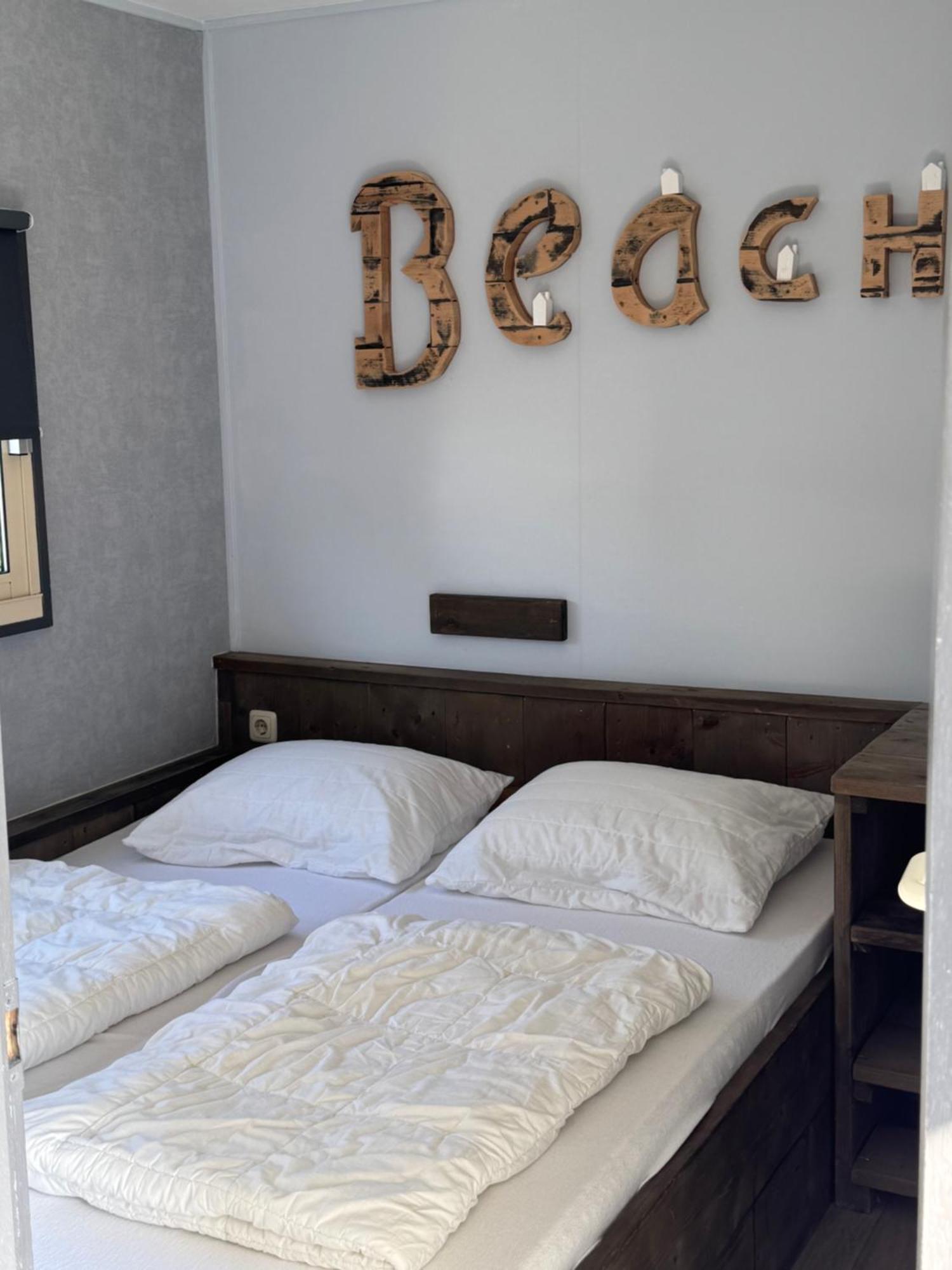 בורג האמסטד Chalets Vakantiepark Schouwenduin מראה חיצוני תמונה