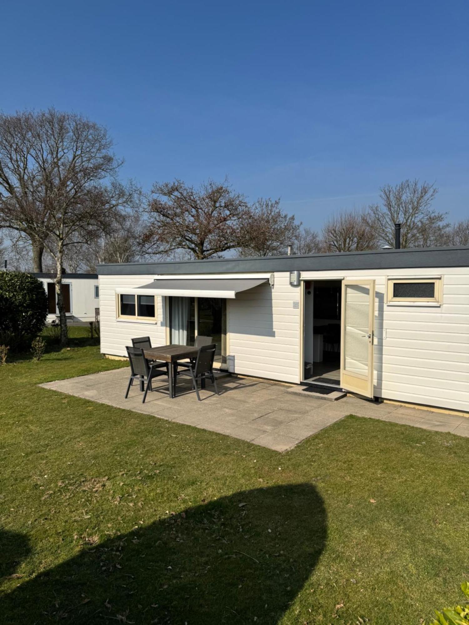 בורג האמסטד Chalets Vakantiepark Schouwenduin מראה חיצוני תמונה